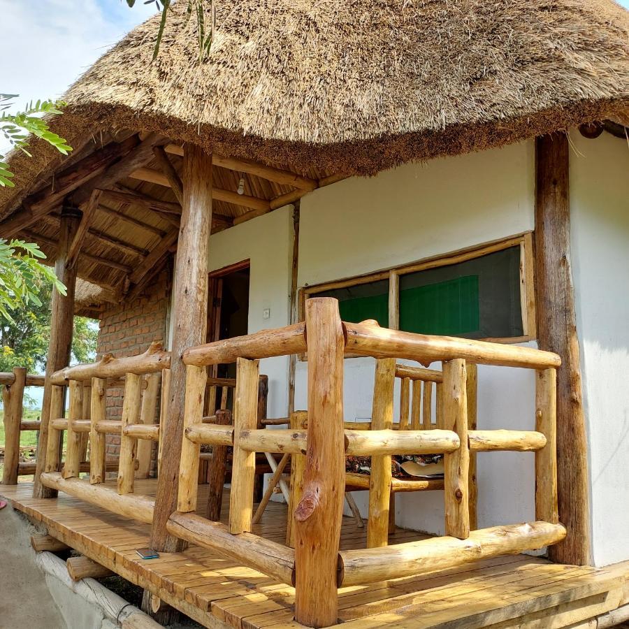 Songbird Safari Lodge & Campsite Katunguru Kültér fotó