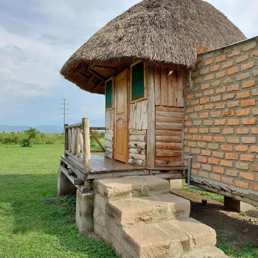 Songbird Safari Lodge & Campsite Katunguru Kültér fotó
