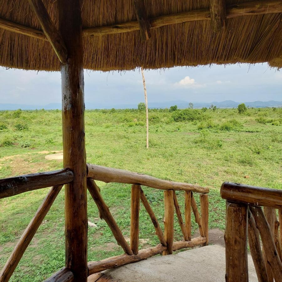 Songbird Safari Lodge & Campsite Katunguru Kültér fotó
