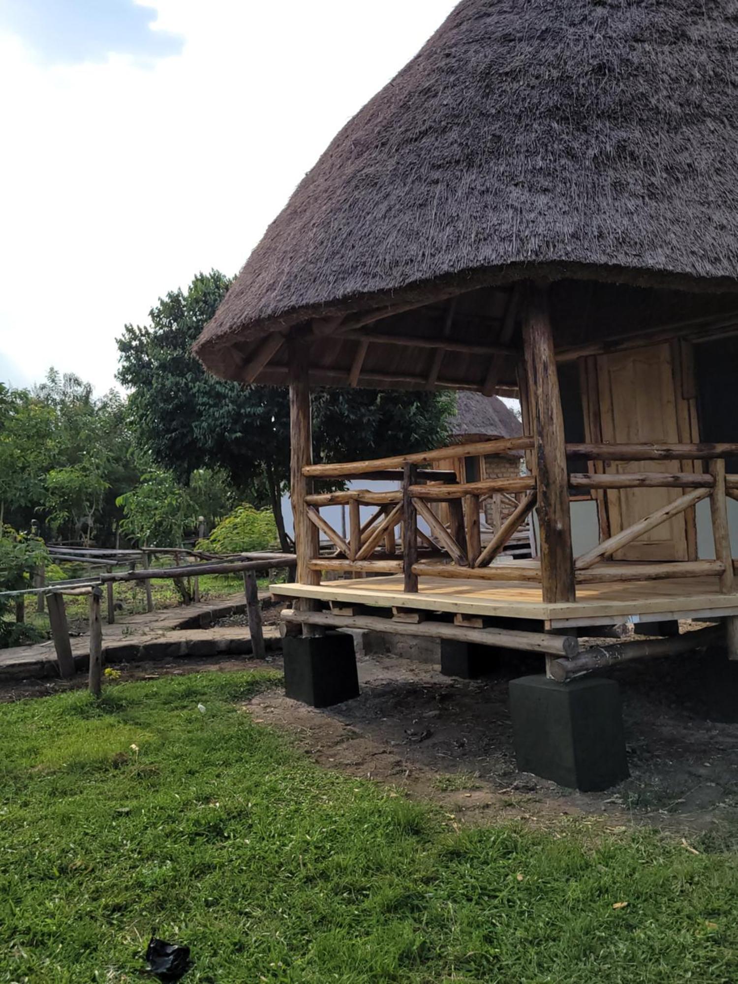 Songbird Safari Lodge & Campsite Katunguru Kültér fotó
